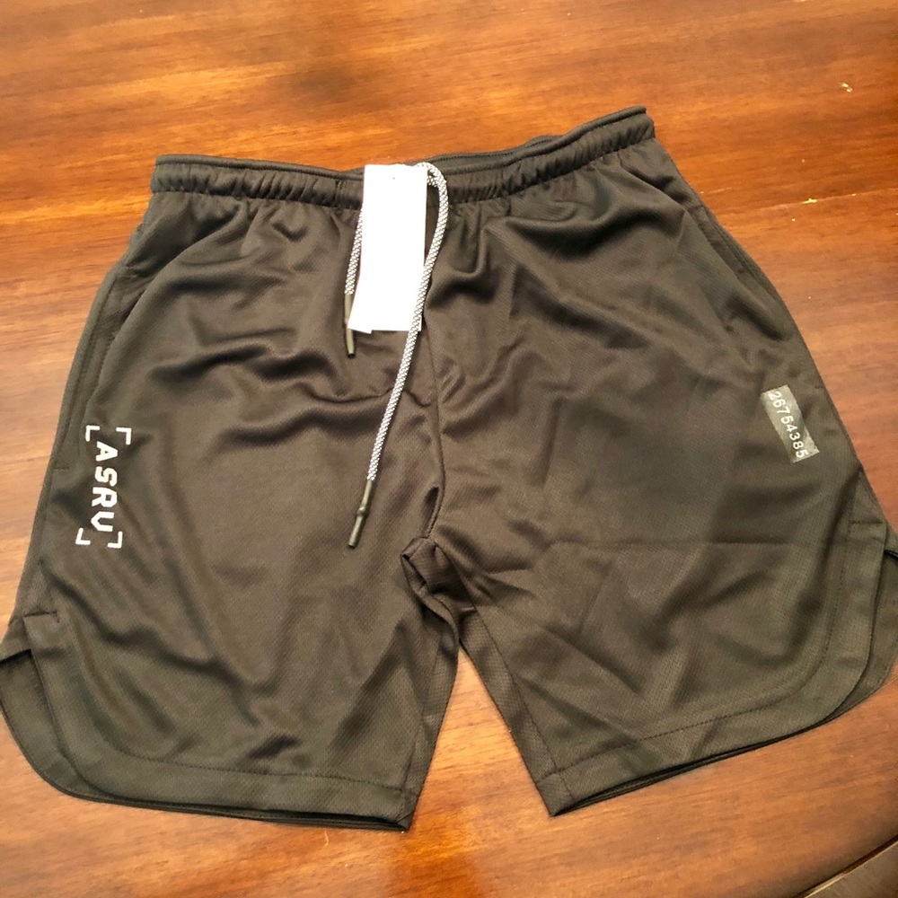 Men’s medium ASRU black training shorts